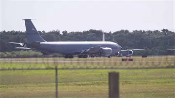 Avión cisterna KC-135R de EE.UU. realiza vuelo estratégico desde República Dominicana al Caribe