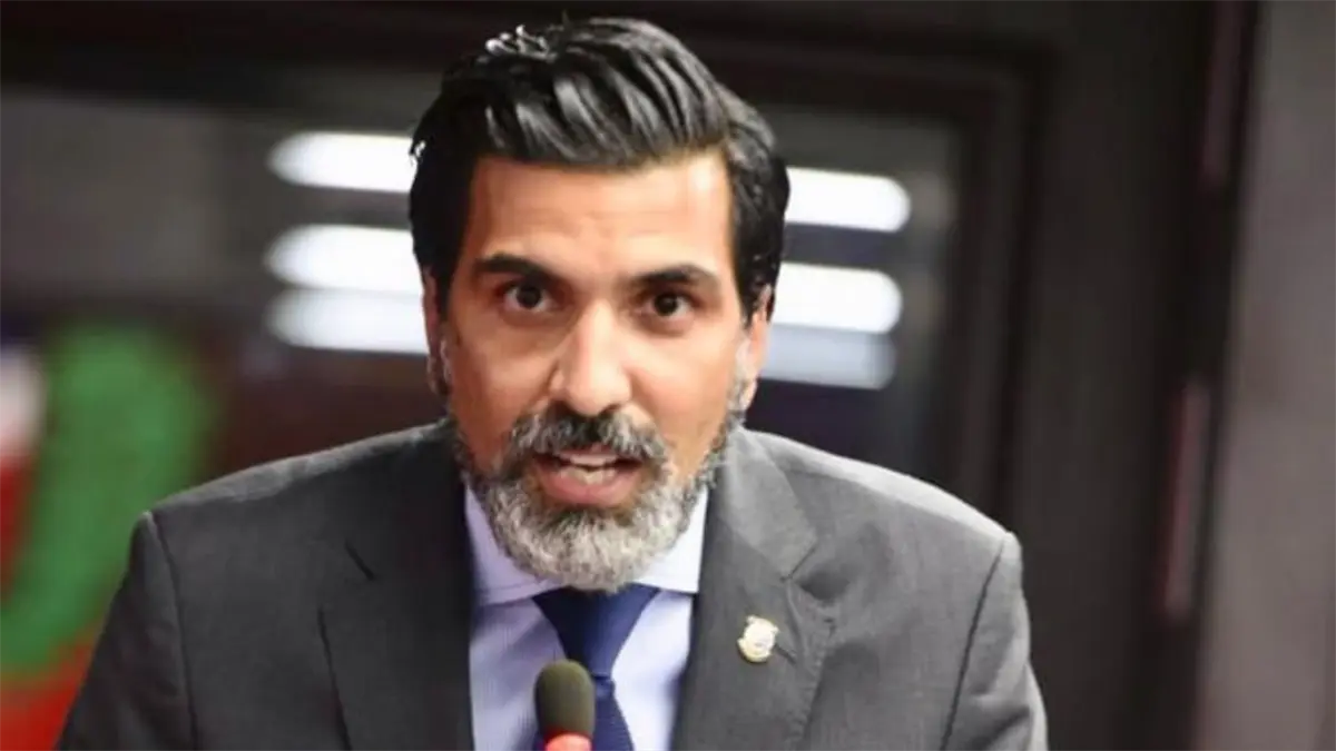 Diputado Rojas pide extender horario de bebidas alcohólicas en colmados por Navidad 2025–2026