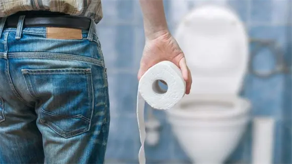 Despiden a un empleado por pasar demasiado tiempo en el baño