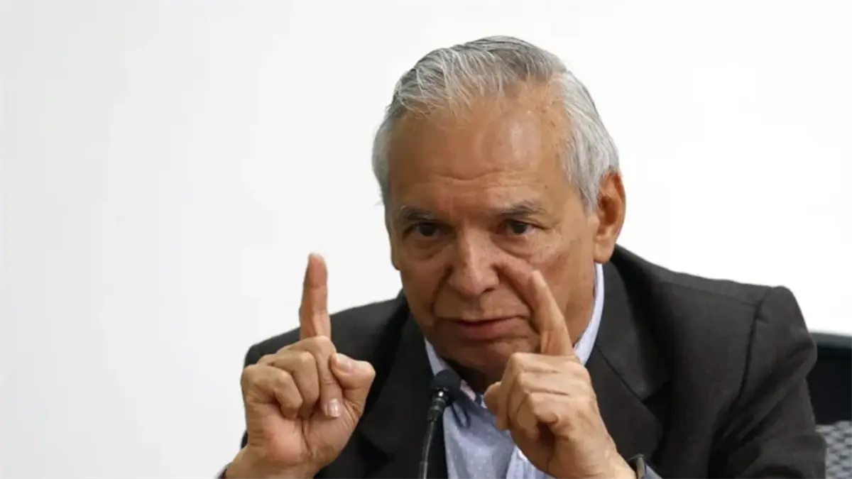 Ordenan cárcel para dos exministros de Petro por participación en escándalo de corrupción