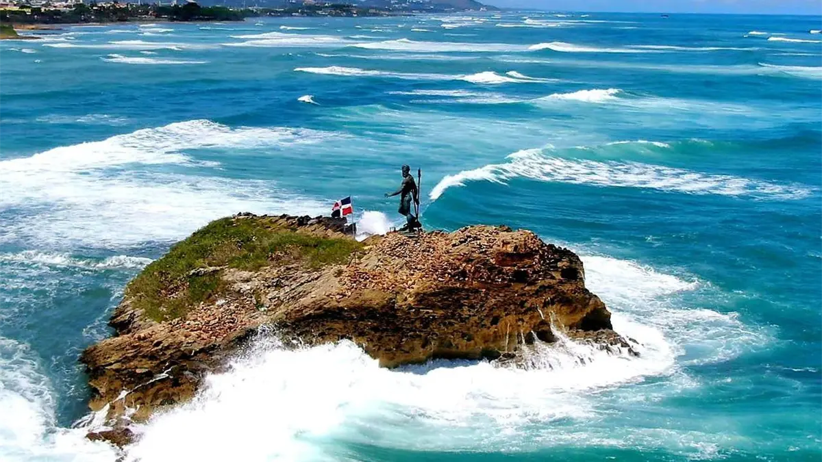 Indomet pronostica tiempo mayormente estable y advierte oleaje anormal en la costa norte