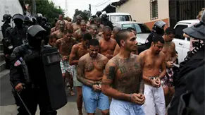 El Salvador procesa a más de 200 pandilleros, 17 de ellos condenados a 130 años de cárcel