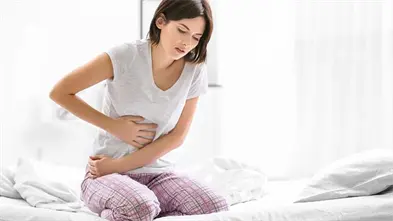 ¿Por qué las mujeres sufren más dolor intestinal? Las hormonas pueden ser la explicación