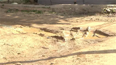 Calles sin pavimento afectan movilidad y salud en urbanización de Santo Domingo Norte