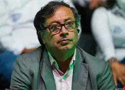 Petro defiende a su exministro de Hacienda, enviado a prisión preventiva por corrupción