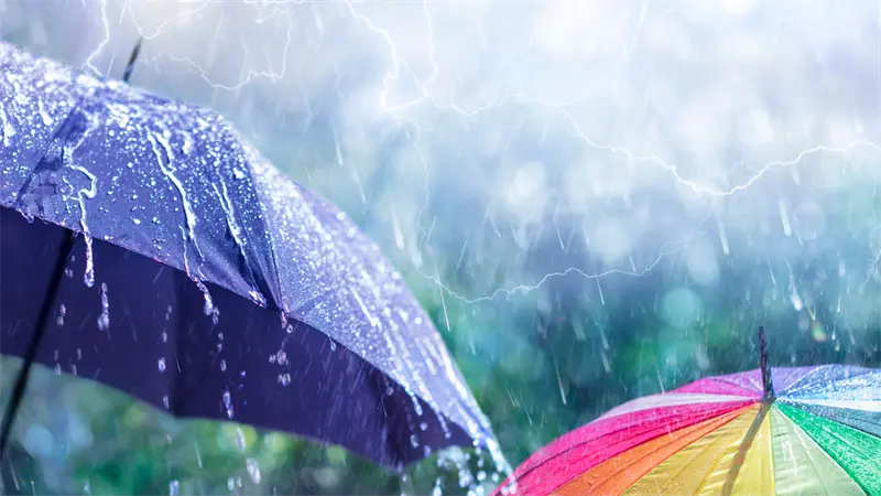 Vaguada y viento del este provocan lluvias intermitentes y tronadas en varias provincias del pa&iacute;s