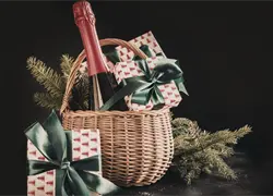 El fen&oacute;meno de las canastas navide&ntilde;as: historia y significado social