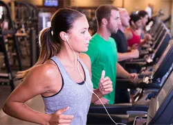 Estudio analiza c&oacute;mo el uso de malas palabras transforma la resistencia f&iacute;sica