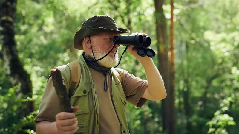 Libro revela la vida de 7 naturalistas chilenos olvidados que sumaron a la ciencia mundial