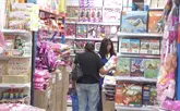 Compras navide&ntilde;as aumentan en comercios pese a altos precios y ajustes en los presupuestos