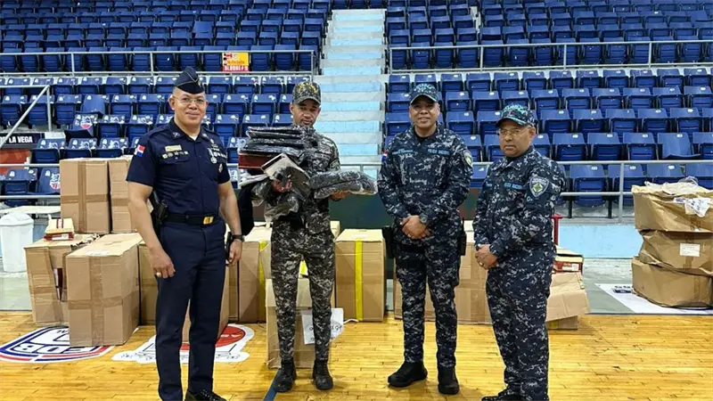 Polic&iacute;a Nacional avanza con la entrega de nuevos uniformes institucionales