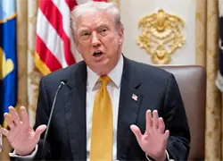 Trump no descarta una guerra con Venezuela y Maduro repudia a ambiciosos imperialistas