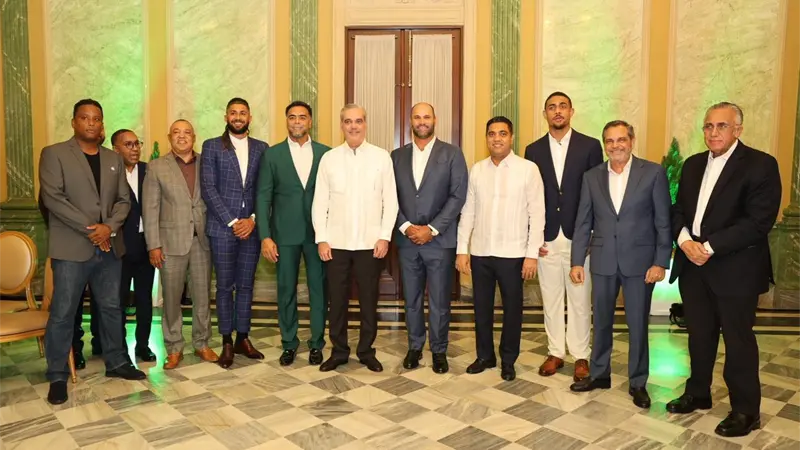 Presidente Luis Abinader encabezó encuentro con peloteros dominicanos de Grandes Ligas en Palacio Nacional