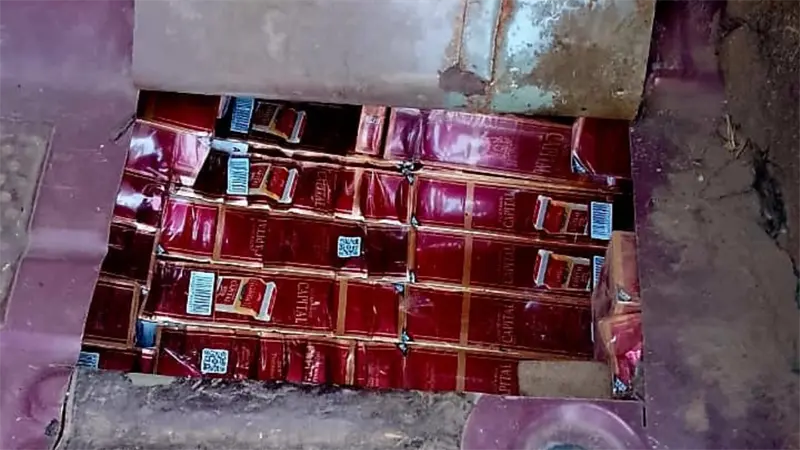 Ejército incauta más de 68 mil cigarrillos escondidos en camioneta en Montecristi