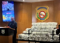 DNCD confisca otros 251 paquetes de presunta coca&iacute;na en el muelle de Haina Oriental