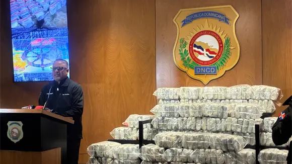 DNCD confisca otros 251 paquetes de presunta coca&iacute;na en el muelle de Haina Oriental