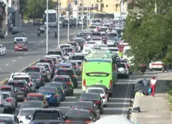 Tapón kilométrico en el km 9 de la Autopista Duarte