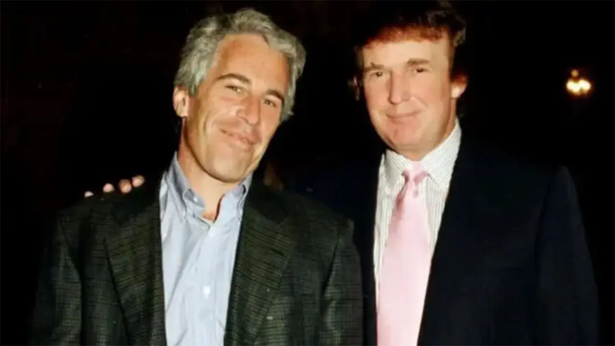 Presiendete Donald Trump con el financiero y fallecido delincuente sexual Jeffrey Epstein