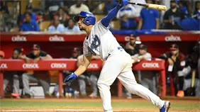 Mejía remolca cuatro; Núñez hace historia en victoria del Licey Mejía remolca cuatro; Núñez hace historia en victoria del Licey