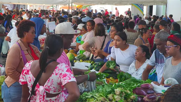 Inespre inicia gran feria agropecuaria en San Juan con más de 60 productos a precios bajos
