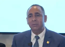 Nelson Arroyo rechaza se&ntilde;alamientos de Juan Ariel Jim&eacute;nez sobre Seguros BanReservas