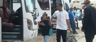 Aumenta el flujo de pasajeros previo a Nochebuena; realizan pruebas de alcohol a los conductores