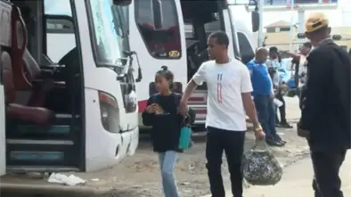 Aumenta el flujo de pasajeros previo a Nochebuena; realizan pruebas de alcohol a los conductores