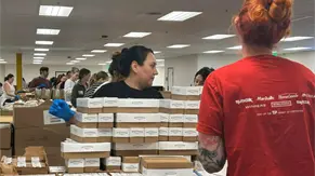 Miles de latinos abarrotan los bancos de comida en EE.UU. ante la asfixiante inflaci&oacute;n