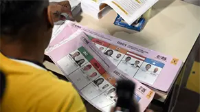 Contin&uacute;a escrutinio especial y titular del Parlamento hondure&ntilde;o insiste en golpe electoral