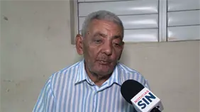 Tras recuperar su identidad, un anciano reclama sus bonos Tras recuperar su identidad, un anciano reclama sus bonos