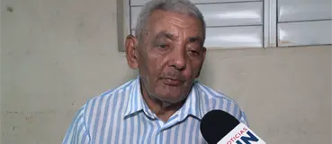 Tras recuperar su identidad, un anciano reclama sus bonos