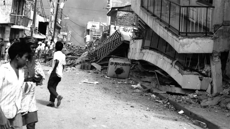 Managua rinde homenaje a víctimas del terremoto que devastó la ciudad hace 53 años