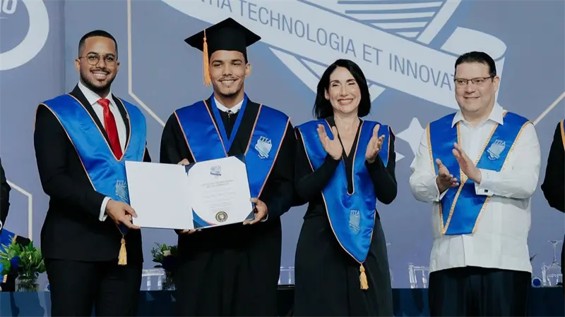 ITLA consolida su liderazgo tecnológico en 2025 con graduación histórica y expansión académica
