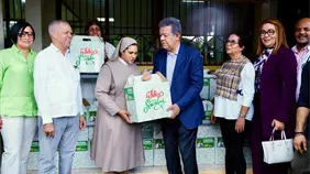 Leonel Fernández entrega raciones alimenticias a sectores vulnerables en Santo Domingo
