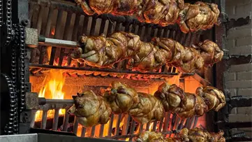A pocas horas para Nochebuena, as&iacute; est&aacute;n los precios del cerdo y el pollo asado