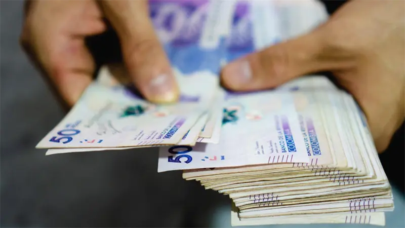 Turqu&iacute;a eleva el salario m&iacute;nimo para 2026 un 27%, por debajo de la inflaci&oacute;n