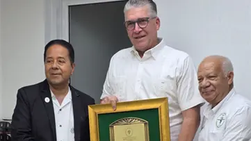 El m&eacute;dico veterinario reconoce a Eric Rivero y Abel Madera tras respaldo a las conquistas del gremio