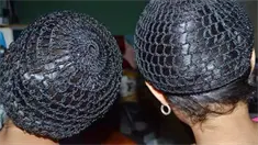 El ritual del tubi: el toque final de las mujeres para la cena de Nochebuena