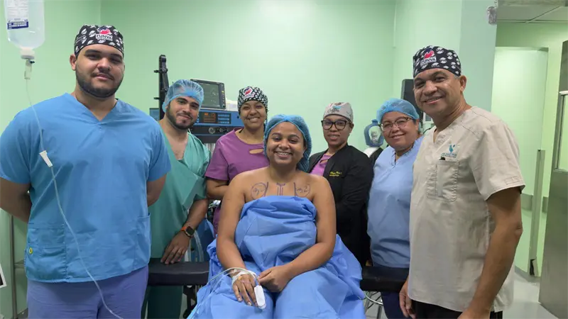 Hito M&eacute;dico en RD: Realizan primera cirug&iacute;a de reducci&oacute;n mamaria por Gigantomastia con cobertura de seguro m&eacute;dico