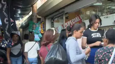 Comerciantes se preparan para compras de fin de a&ntilde;o