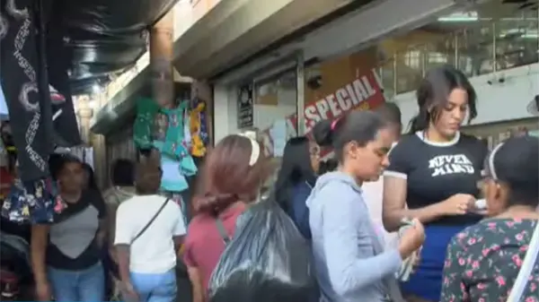 Comerciantes se preparan para compras de fin de a&ntilde;o