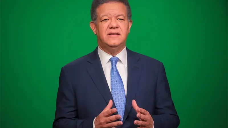 Leonel Fern&aacute;ndez advierte sobre crisis el&eacute;ctrica tras apag&oacute;n masivo: "El pa&iacute;s se est&aacute; quedando a oscuras"