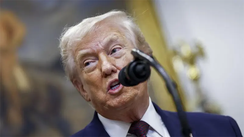 Trump avisa que él tiene la última palabra sobre el plan de paz negociado con Zelenski