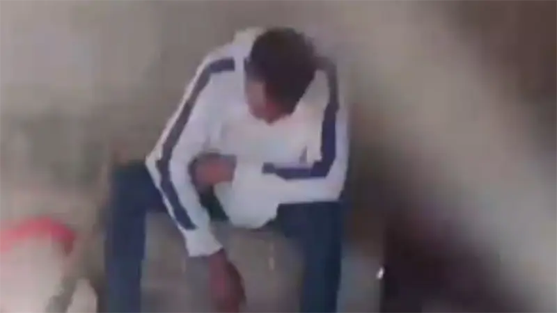 Encierran en jaula de gallinas a presunto ladr&oacute;n sorprendido robando en Sabana Grande de Boy&aacute;