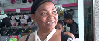 Brillos, broches y ofertas dominan la moda para despedir el a&ntilde;o