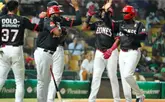 Leones del Escogido ampl&iacute;an ventaja en semifinales de Lidom tras victoria sobre Toros del Este
