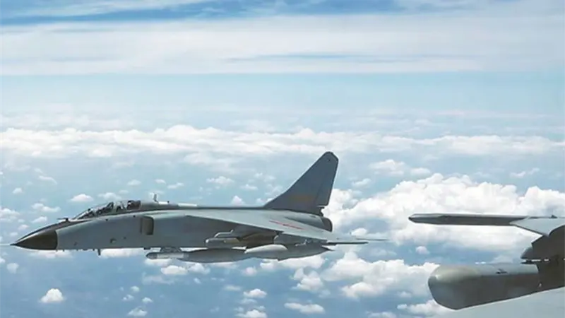 China intensifica maniobras con fuego real en torno a Taiwán y anuncia contramedidas