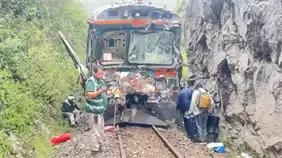 Un fallecido y al menos 30 heridos deja el choque frontal de trenes en v&iacute;a a Machu Picchu