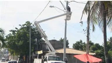 En el 2025 se presentaron cortes el&eacute;ctricos y un apag&oacute;n nacional