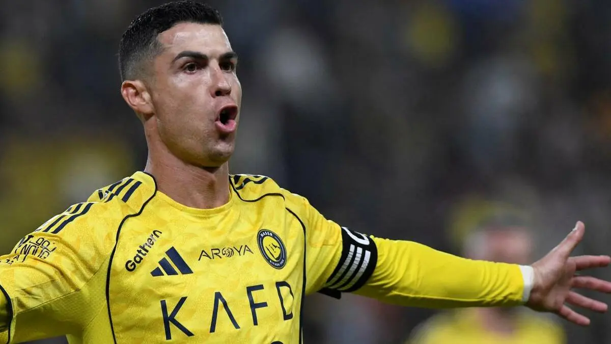 Cristiano Ronaldo marca gol involuntario y se acerca a los 1000 en liga Arabia Saudí